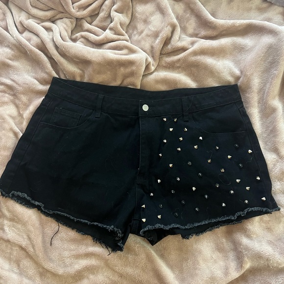 SHEIN Pants - Black denim short with studs